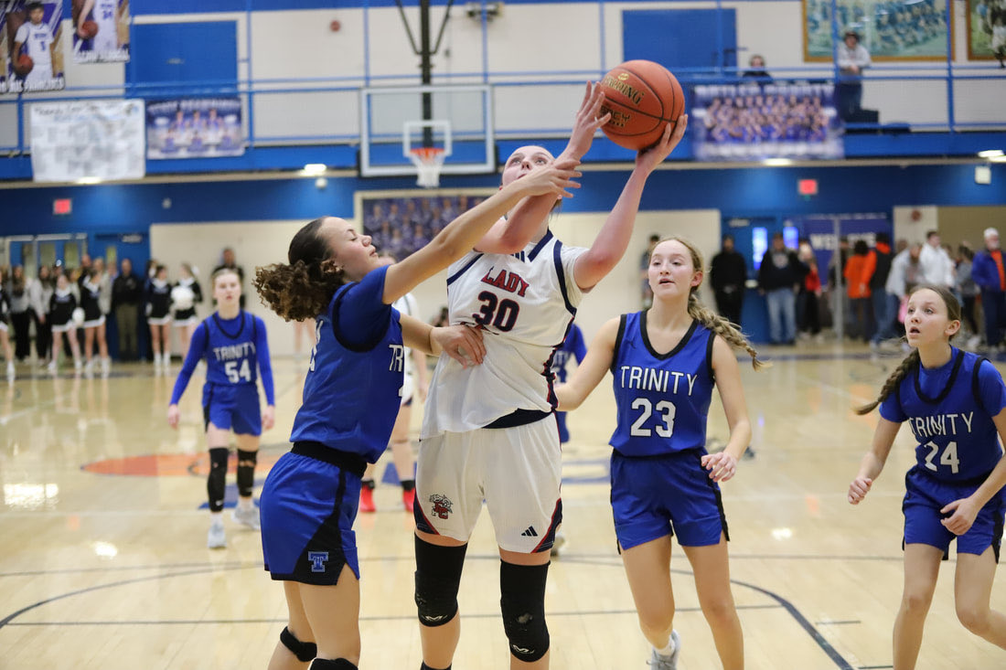 Lady Cats Advance to District Finals
edmonsonvoice.com/sports/lady-ca…