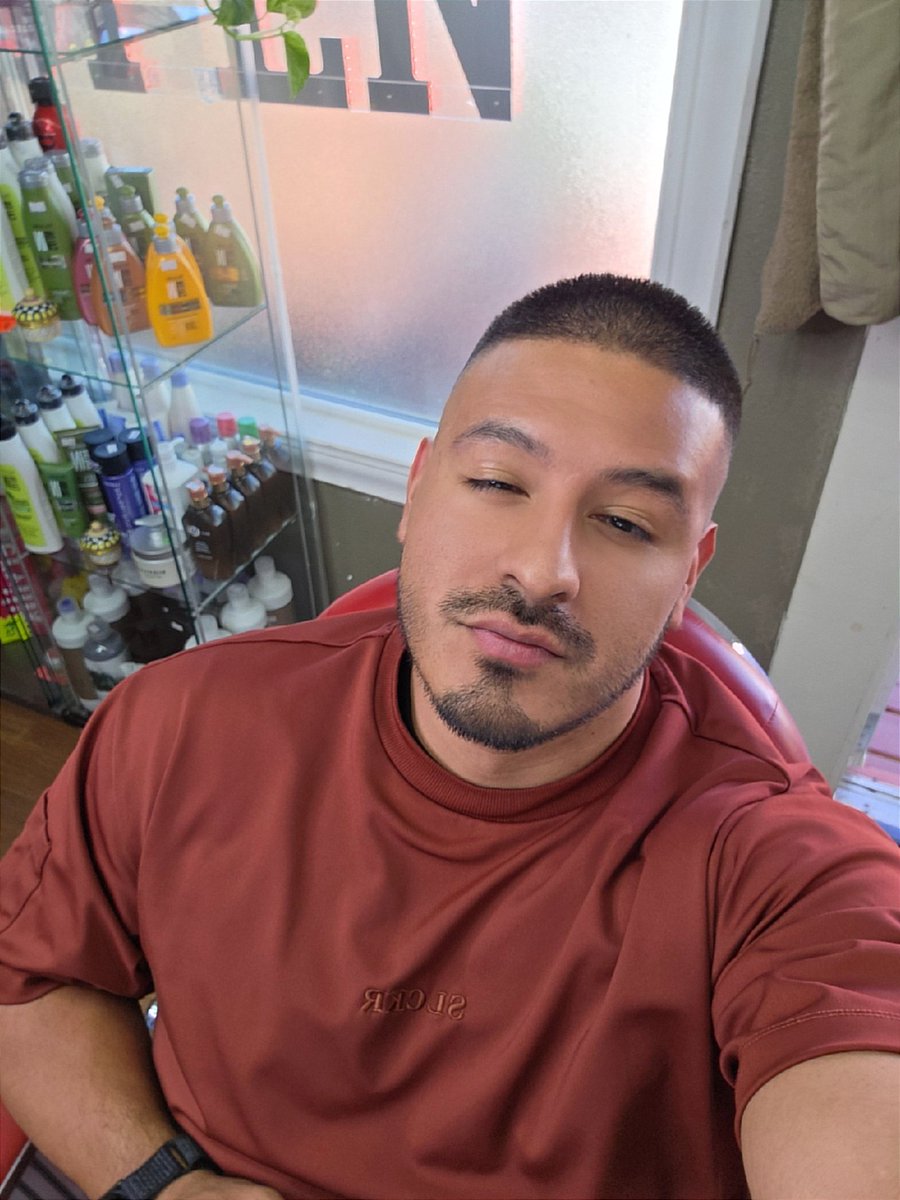 FitGamerPapii's tweet photo. Tuesday Vibes 🥱✌🏽 https://t.co/6yy42cjr5e