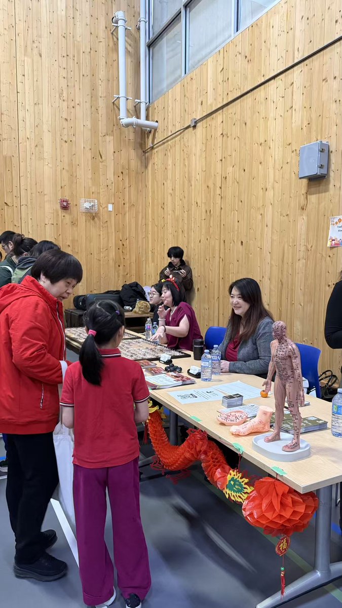 VCareerCollege's tweet image. VACC Burnaby celebrating Lunar New Year with our community 🧧✨
Our ACU team was proud to connect and share about acupuncture education.

For more information about the ACU program, please visit:
bit.ly/4ayvuIa

#VACC #VancouverCareerCollege #LunarNewYear #Acupuncture