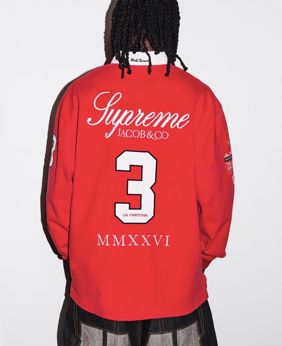 ImTooRealForU's tweet photo. I’ve had a picture of this Cartier rugby saved in my phone for about 2 years. Waiting til I see my size up for sale.

Very happy to see Supreme is dropping a similar one. 

Definitely inspired by the rugby I was looking for 🔥🔥🔥 https://t.co/xEx1sRnSzZ