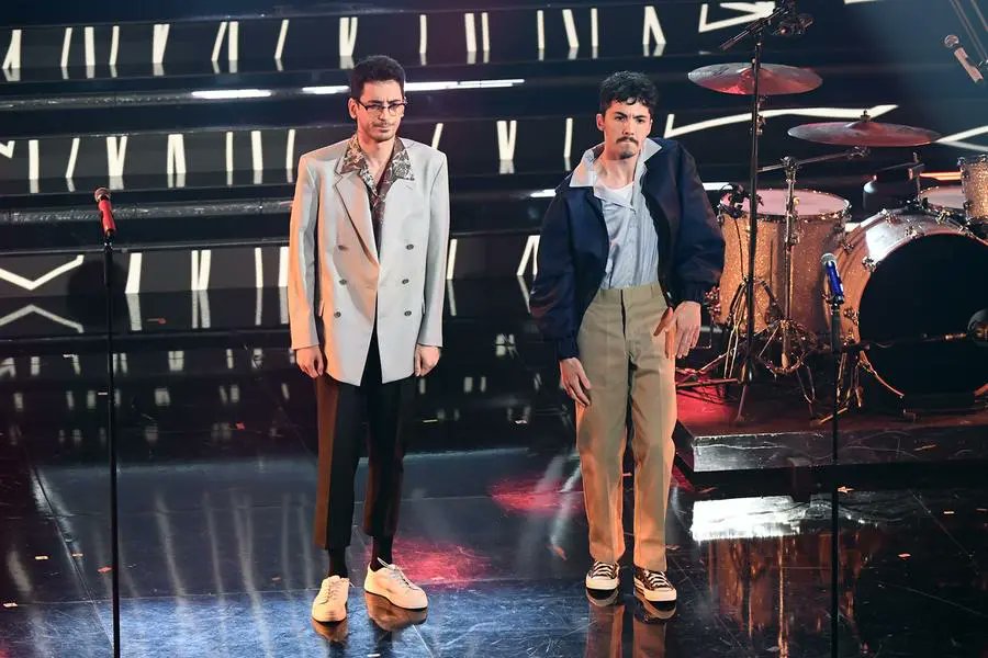 flouisbag's tweet photo. Passa il tempo ma io non dimentico di cosa ci ha tolto la rai, la coreografia di Fulminacci e Lundini su Penso positivo
#Sanremo2026 https://t.co/XHbUenav8I