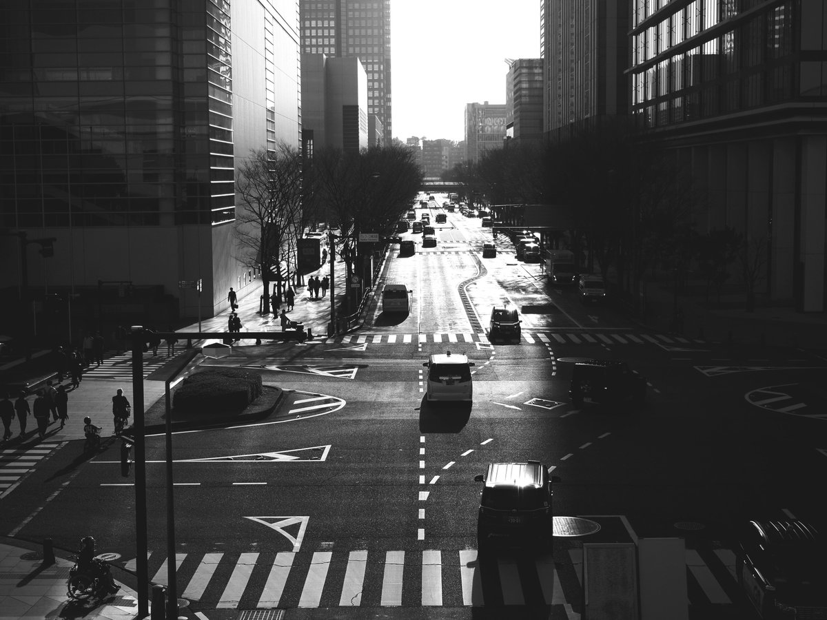 レイン tweet media