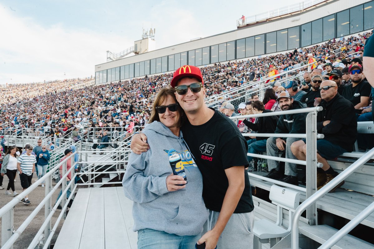 New Hampshire Motor Speedway tweet media