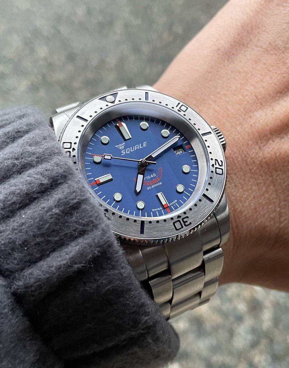 smsm13535's tweet image. 結構雨降ってますね🙄今日も早めに帰ろ。スクワーレ🇨🇭さんのダイバー⌚️#SQUALE