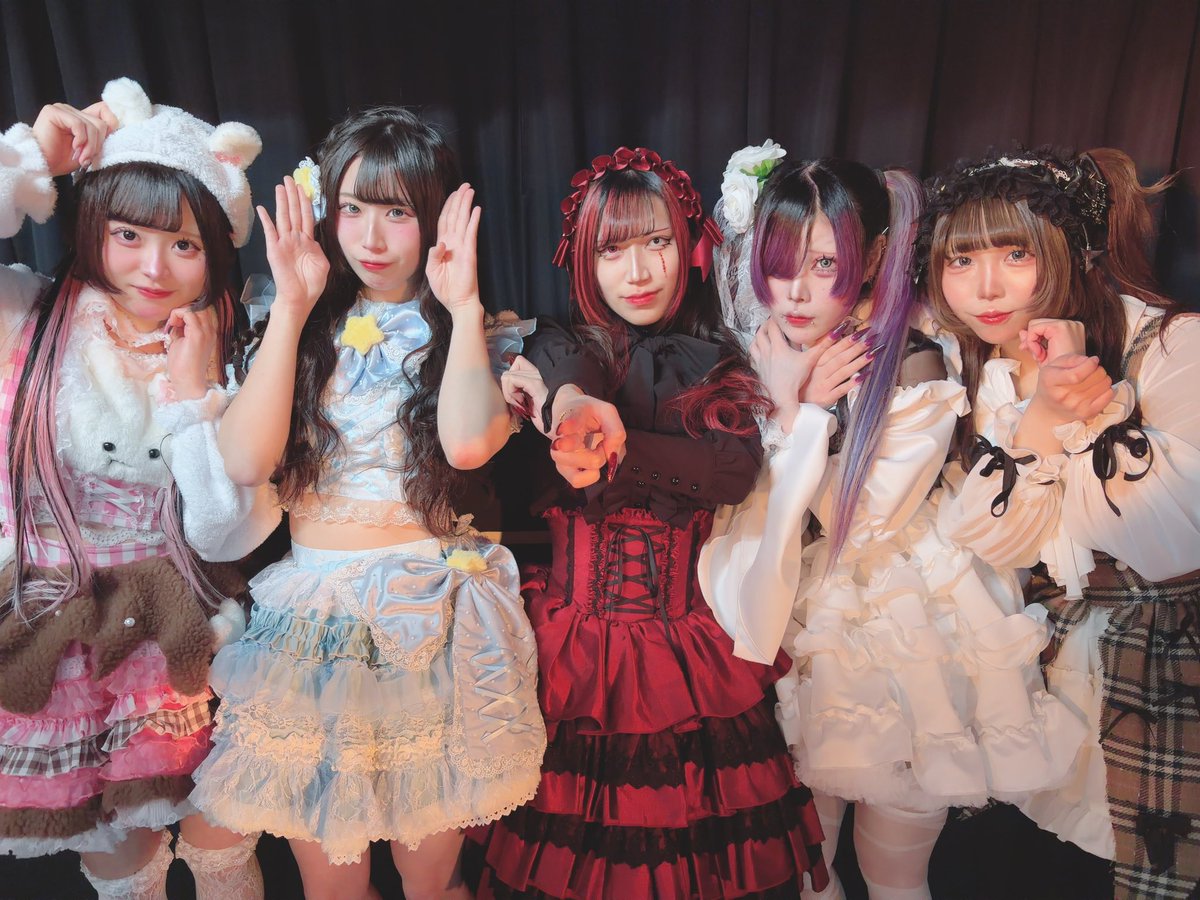 ♱ 眷属館 ~生誕衣装公演~ ♱ SE.忠誠 1.Catch me Bunny! 2.MAD GAME