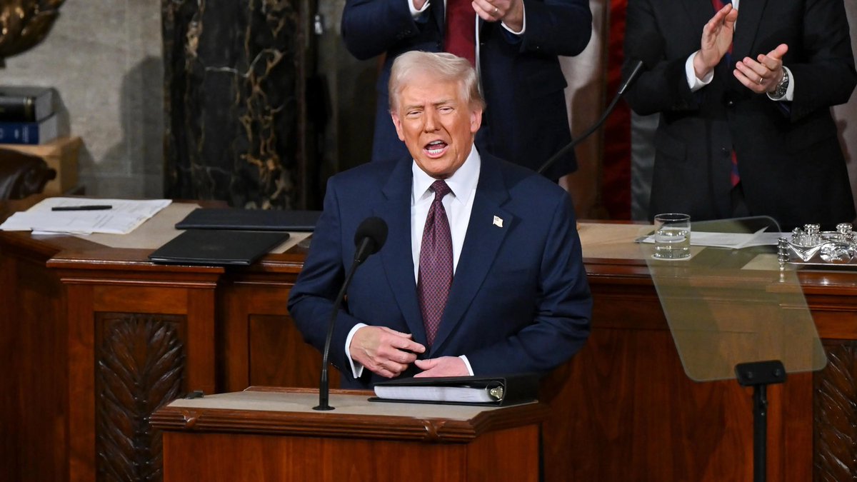 Republicans against Trump tweet media