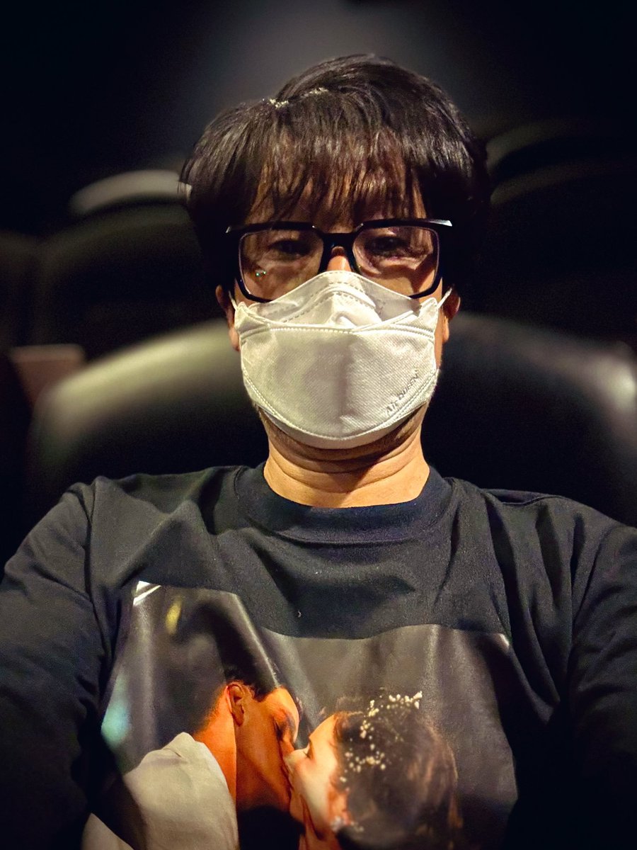 the who's "the rock" got one of my favourite guitar solos ever it's so short and simple but so fun and so easy to learn and it sounds so good it's perfect pete townshend is so gooooood everybody needs to listen to "quadrophenia" right nowwww