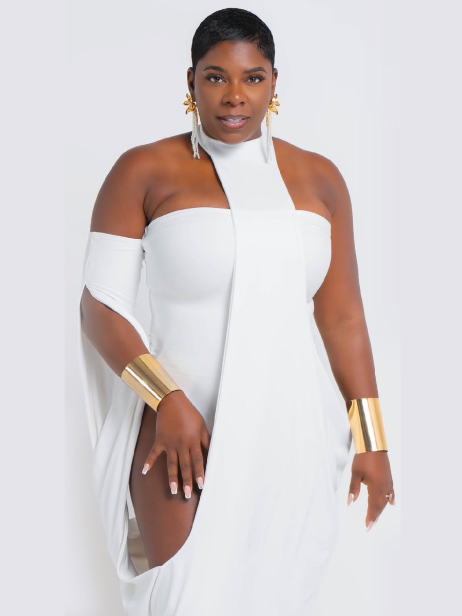 Entering my birthday season like the goddess I am. ✨
Pure. Powerful. Unbothered.
Pisces energy fully activated. ♓️👑 🌹🥂

And a sincere thank you to my Amazing creative team and visionaries below👇🙏🏿

Creative Director: @Walterwitherspoon47
Stylist: @Dwightwitherspoon