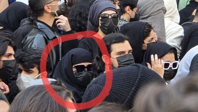 rasoolhm1999's tweet photo. میگم 
اگر به اونایی که با شخصیت واقعی وچهره نمایان شعار الله اکبر سرمیدن میگید مزدور و دانشجونما پس چرا برعندازا صورتشون را بستن و ترسیدن؟؟

اندکی تامل 
#وحوش_پهلوی https://t.co/Ome6b5WlEc