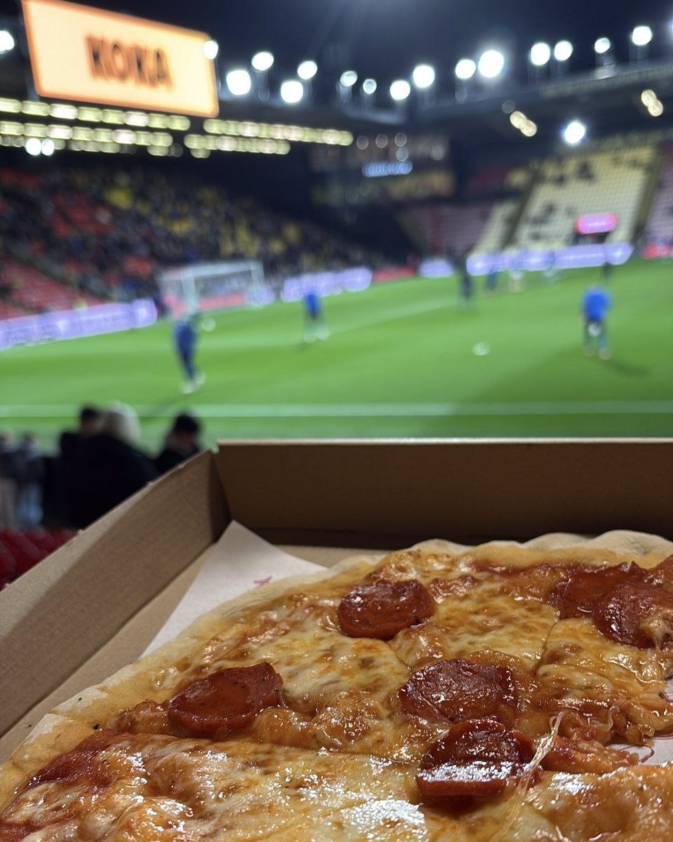 Ashley Stone tweet media