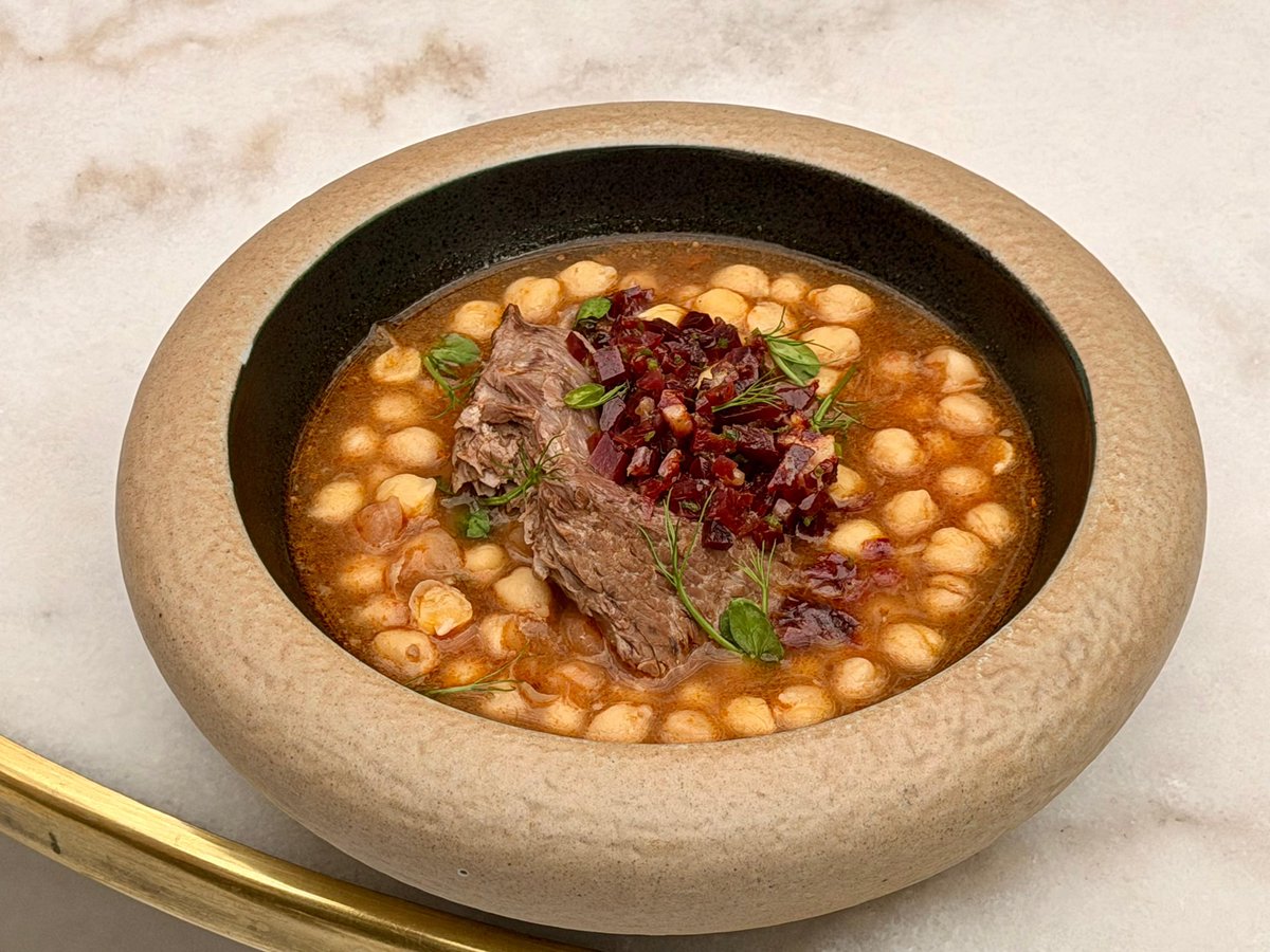 javier abascal tweet media