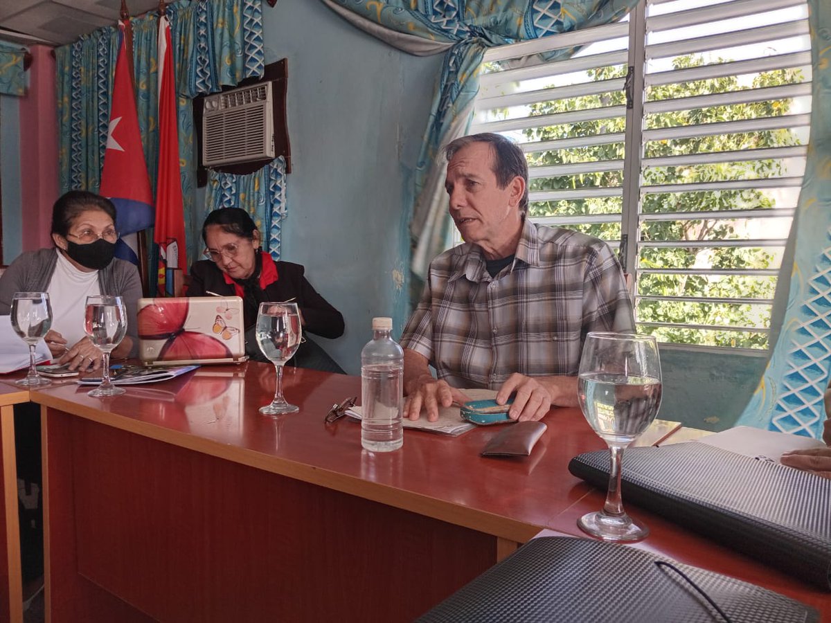 juventudhol's tweet photo. 📕 Cuadros de la UJC a nivel provincial y del municipio #Holguín participaron en un encuentro de preparación a cargo de profesores de la Facultad Política del Partido Comunista de Cuba en Holguín.

#SomosUJC #Holguín #PreparaciónPolítica #Juventud https://t.co/GfwpdPbtRa