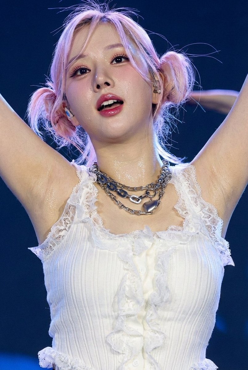 KpoppersGeng's tweet photo. Eunha armpit #EUNHA #VIVIZ #GFRIEND #kpopfap #KPOPJUICE #armpitfeish https://t.co/Cmzblt3iH3
