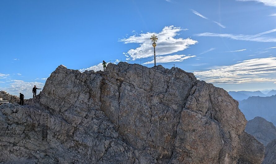 Du möchtest auf die Zugspitze, entspannt statt wandernd? Das kann ich verstehen! Darum habe ich hier alle wichtigen Informationen zur Seilbahnfahrt auf den höchsten Berg Deutschlands zusammengefasst.

wanderrattes-blog.de/2025/12/03/auf…

#zugspitze
#wanderrattesblog