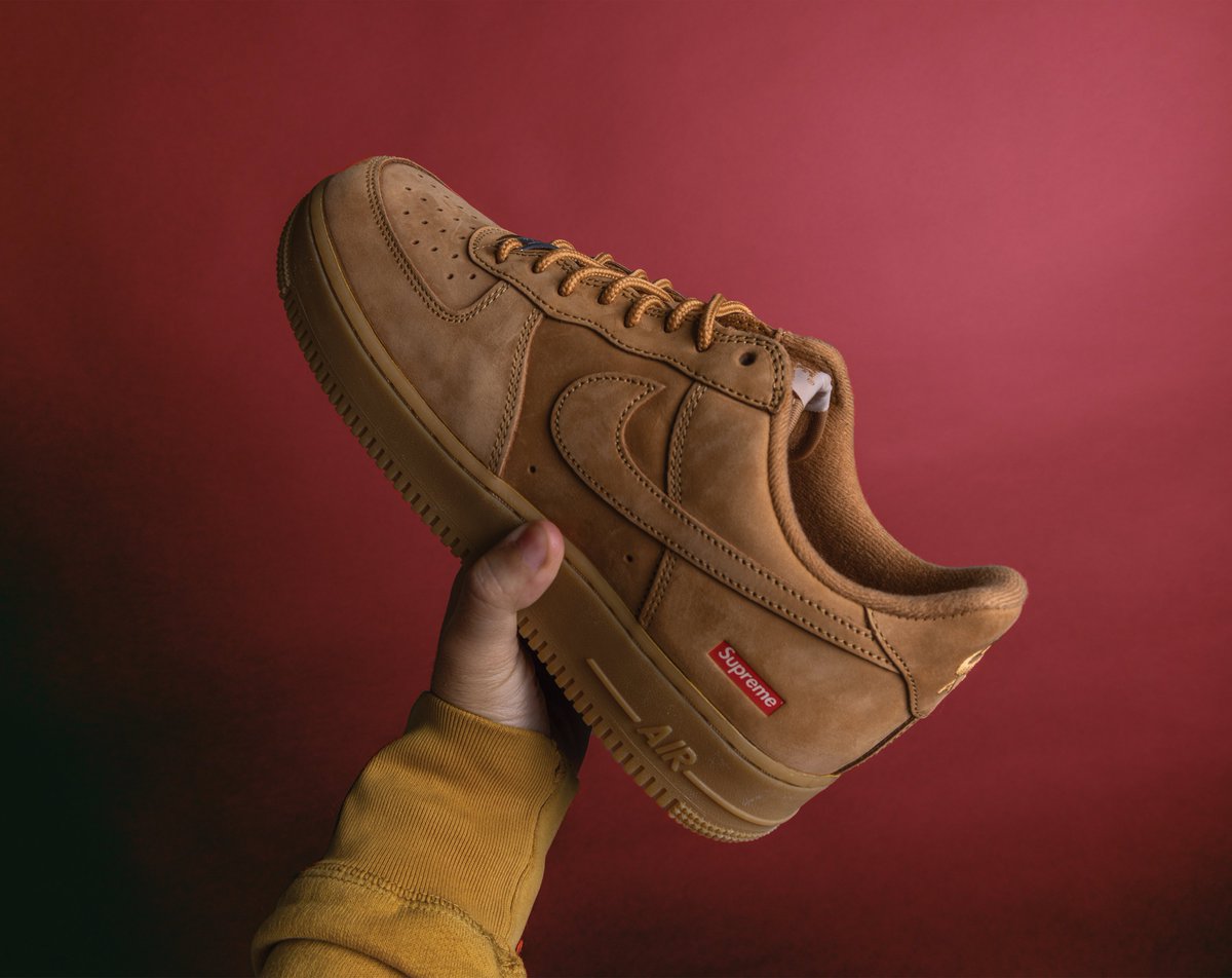 Stadium Goods tweet media