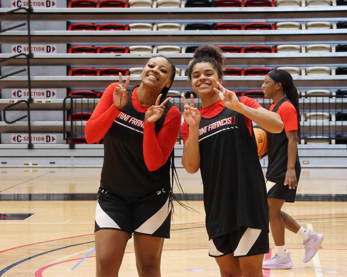 RedFlashWBB's tweet image. Built on energy ✌

#SFUwbb #FlashMentality #FlashProud #GoRedFlash