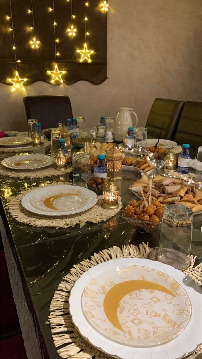 Good Morning...💖😘

X buddies.. 💋

Happy sehri... 😇