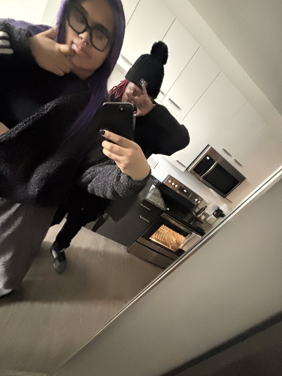 #crimson tweet media