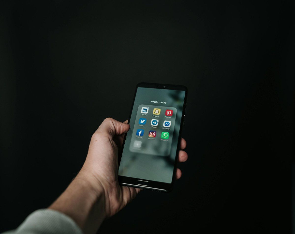 NetizenParrot's tweet photo. 🚨 STOP! Before you click that "Free Adidas" link on WhatsApp...
Scammers are getting smarter in 2026. I found 3 massive red flags that most people miss. 
Don't let your data get stolen. Here’s the "Netizen" guide to staying safe:
https://t.co/V4TVE0PyZP
#CyberSecurity #WhatsApp https://t.co/UMHagmYy3I