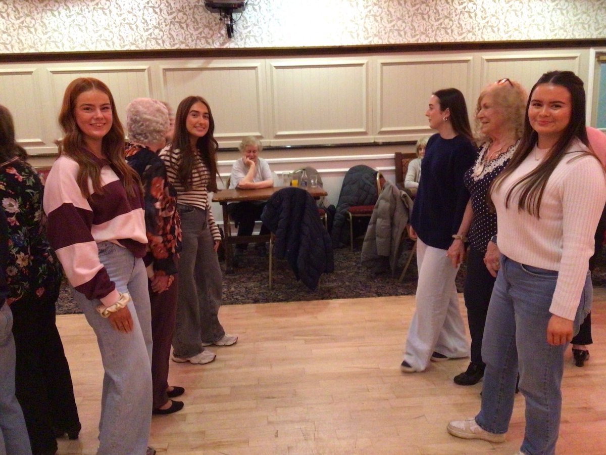 AGS Gaeilge tweet media