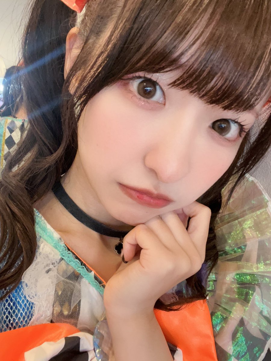 おはももせ🌧 今日もももせが元気いっぱいあげる🤲🏻🧡 移動足元気を