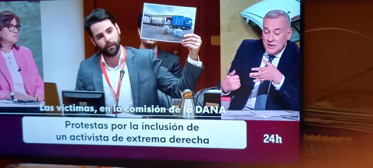 <a href="/gisbert_ruben/">Rubén Gisbert</a> estás en la noche en 24 horas de <a href="/xabierfortes/">Xabier Fortes</a> , ultraderechista. Que vergüenza que esto lo paguemos todos.