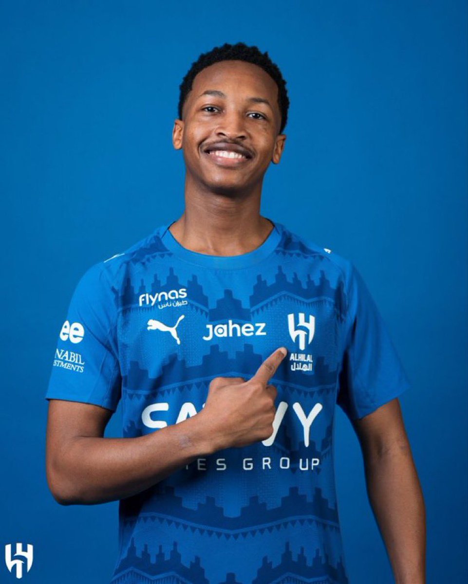 المدرج الأزرق tweet media