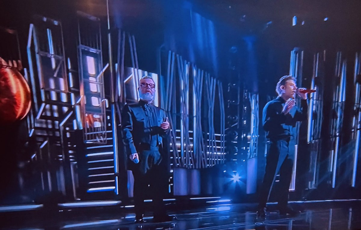 myledmy's tweet photo. Duetto inatteso e inatteso il mio sì li voglio, eccoli #Fedez e #Masini bravi 👏🏻 #Sanremo2026 https://t.co/k5CSJfuIG3
