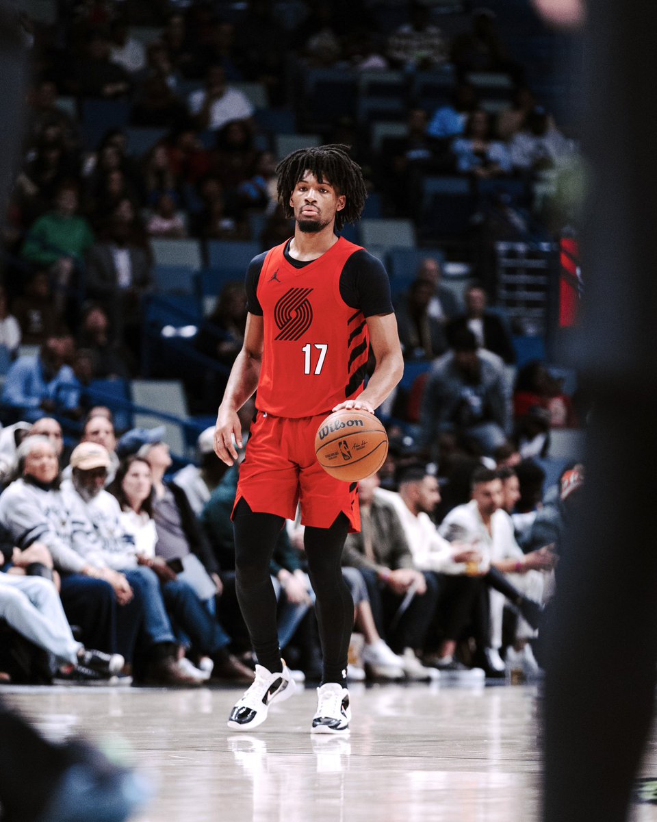 Trail Blazers guard Shaedon Sharpe continues to receive treatment associated with a left calf strain. Follow-up imaging has revealed a stress reaction of the left fibula.
Sharpe will be re-evaluated in approximately four-to-six weeks to allow for adequate healing before beginning a progressive return to full basketball activity.