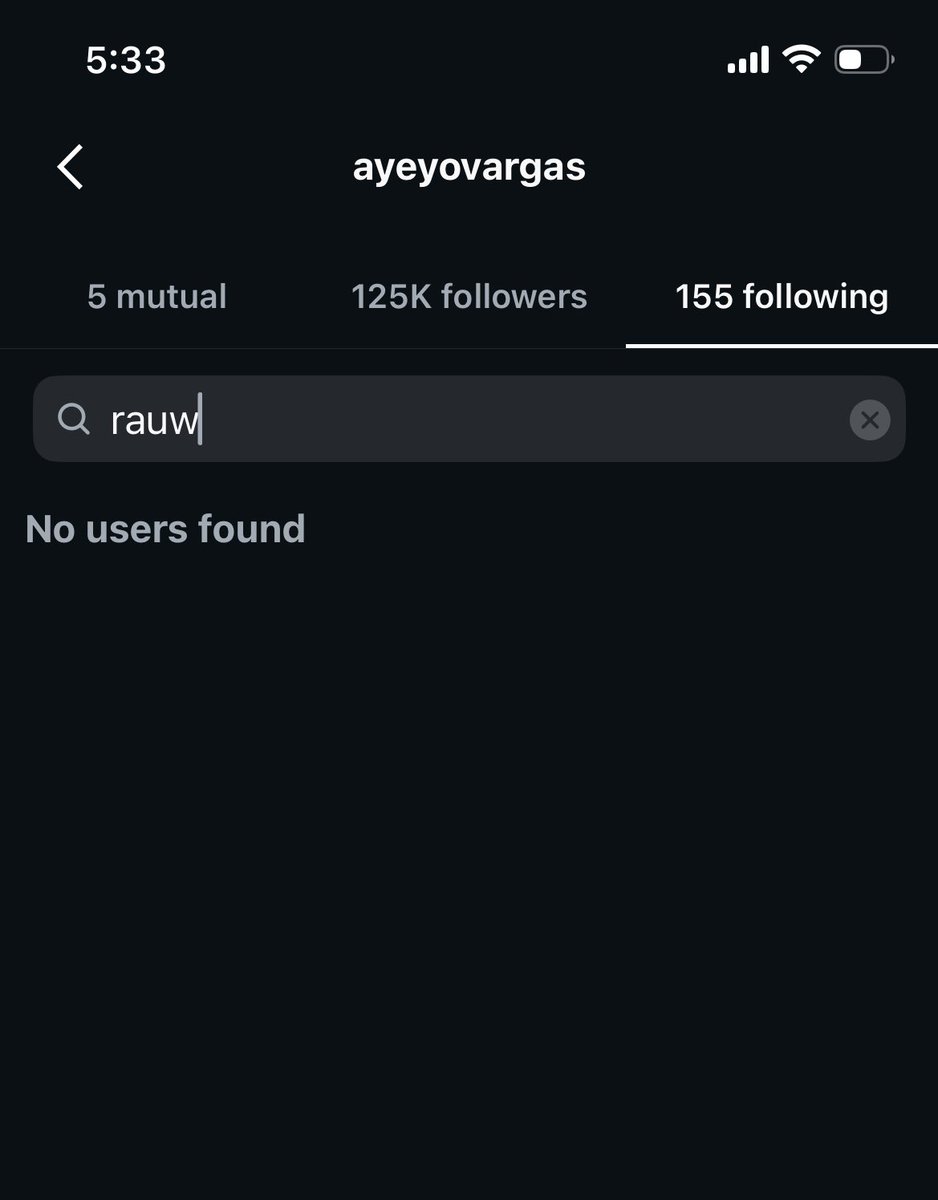 Ayeyo Vargas dejó de seguir a Rauw Alejandro en Instagram en apoyo a Cazzu.