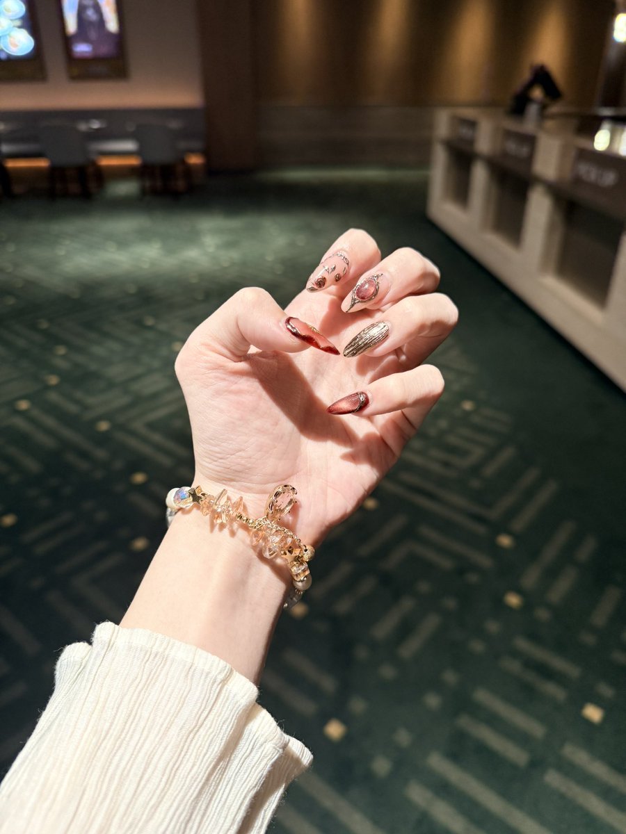 Jennifer Theresia tweet media