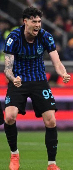 Պario  Պoroni tweet media