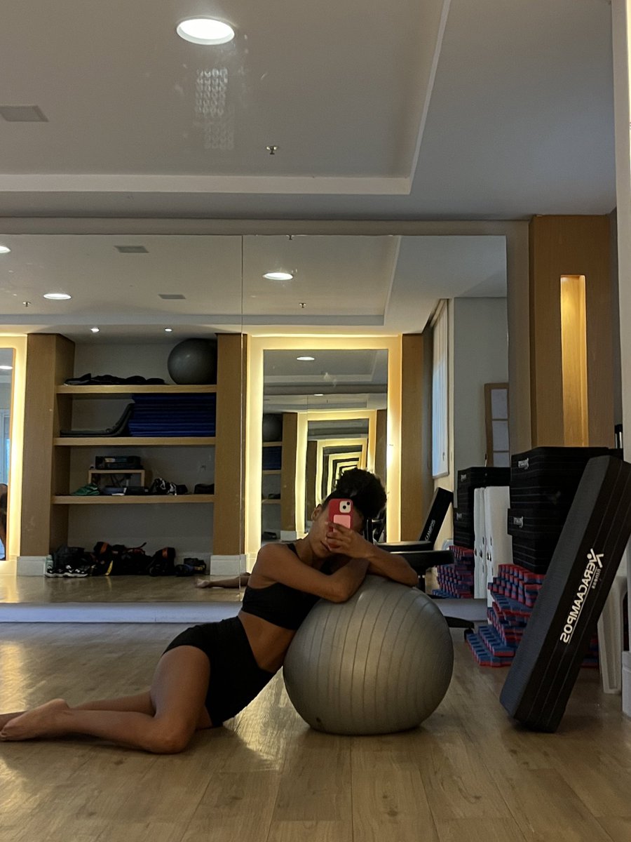 eu quando treino fofo mas sirvo cunt