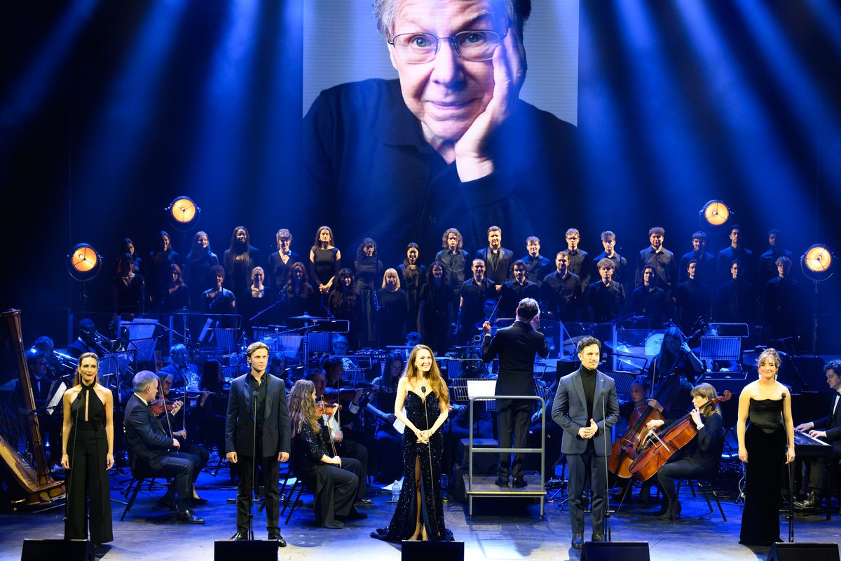 Musical Theatre Review tweet media