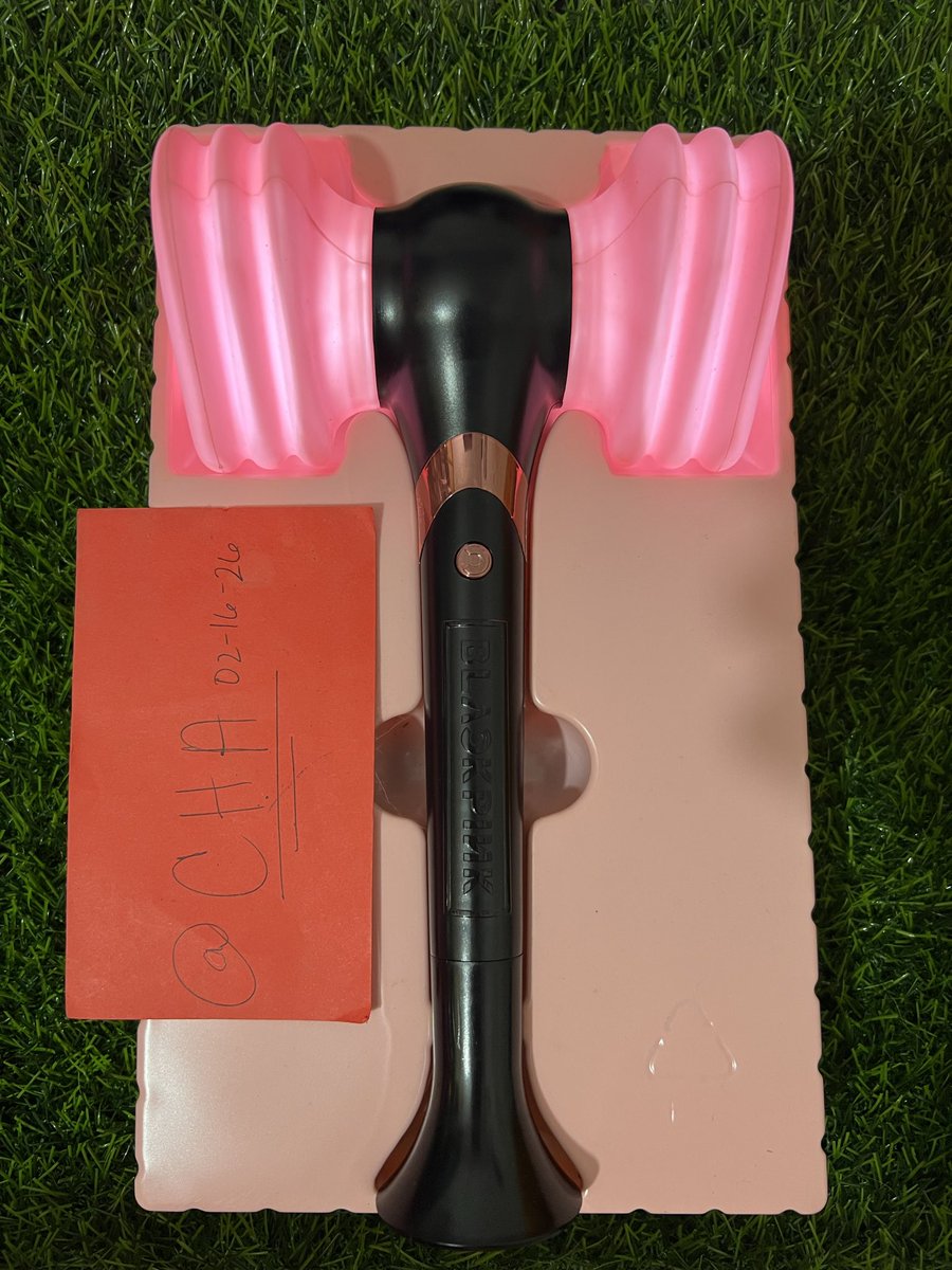 hakumata__'s tweet photo. WTS LFB 🇵🇭

Blackpink Lightstick (onhand) 
V1 - 500
V2 Limited Ed. (w/ stand) - 1700
V2 Special Ed. - 1000
RFS: Quitting sale
📍Cabuyao Laguna
#BLACKPINK #Lisa #JENNIE #JISOO  #ROSÉ #DEADLINE https://t.co/WGybeqqjZq