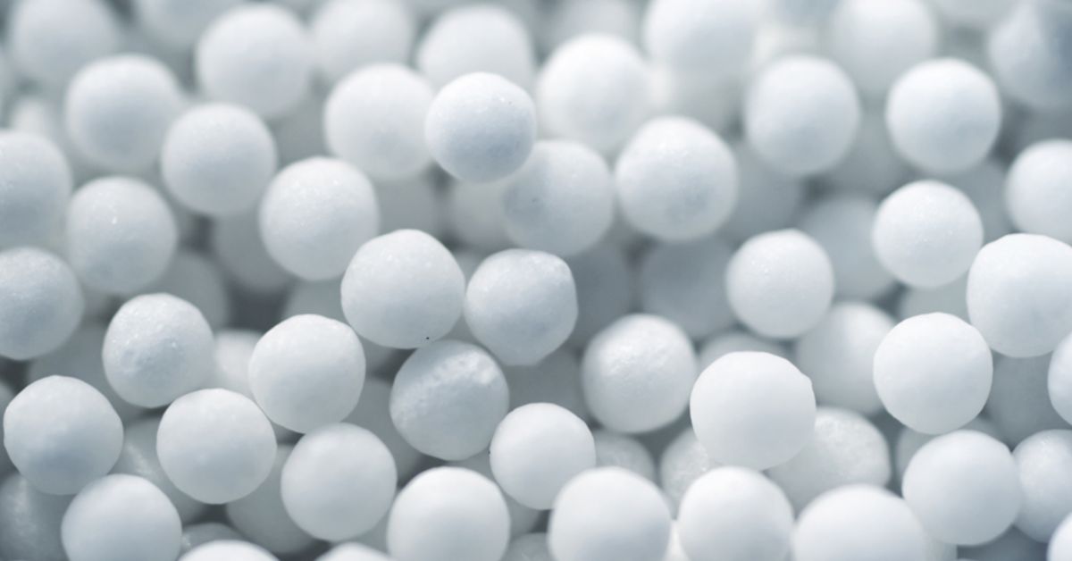 wie hat Hahnemann eigentlich die Homöopathie erfunden?
Er hat durch das Potenzieren in seinen Selbstversuchen einfach aufgehört sich selbst zu vergiften und das als Wirkung interpretiert. 🤫

Der Klassiker bei Schwurblern: 
Wer eine Korrelation findet, darf sich die Kausalität