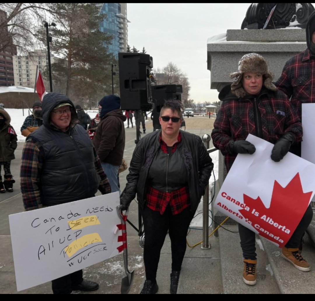 𝔽𝕣𝕖𝕖𝕕𝕠𝕞 ℍ𝕠𝕟𝕖𝕪 🐝 tweet media