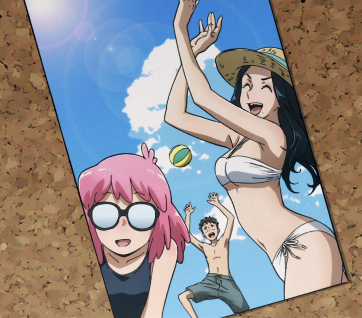 Makoto looks so good in a swimsuit