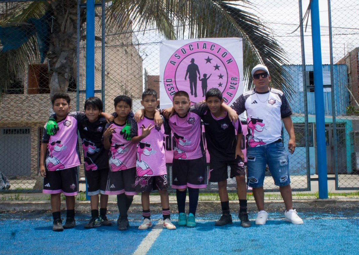 Dninotvengoaver's tweet photo. Gracias Chalaqvitos FC  de Pachacutec, felicitaciones por su participación, en la Copa de menores Sub 11, organizada por Farra Sport - AF 🏆⚽️

#DesdeNiñotevengoaVer https://t.co/weKWl5wPFK