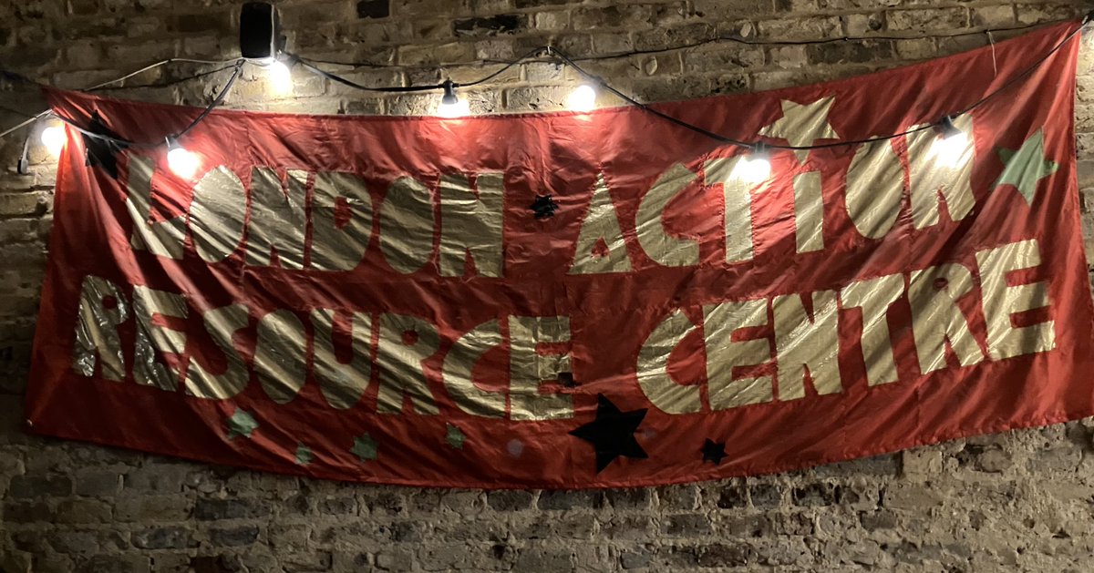 DaveBlacklist's tweet photo. Great night at the @ReelNewsLondon gig at LARC in support of the inspirational Birmingham Bin Strikers.
The council have just got an injunction against #PersonsUnknown to stop picketing. Not sure the Rank & File will stand for that.
#BrumBinStrike @strike_map https://t.co/rBOH641C3p