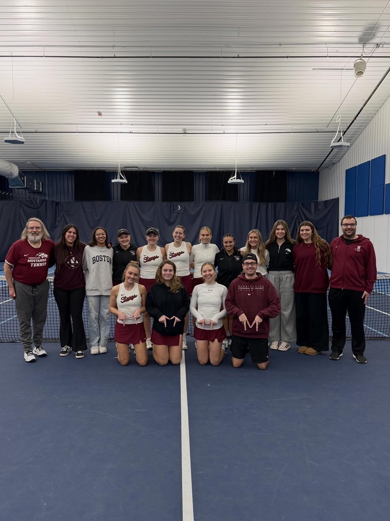 MsideUTennis's tweet photo. Protein Pancakes & More Sweeps. 🥞🧹
Both men and women shut out Ottawa, 7-0, to cap off a perfect 28-0 in matches over the weekend. The men sit at 10-3 overall while the women are at 12-1 as we prepare for more matches next week.
#Titi #Cosh #WhoWantIt #Yew #StangGang https://t.co/wiiyOOglJW