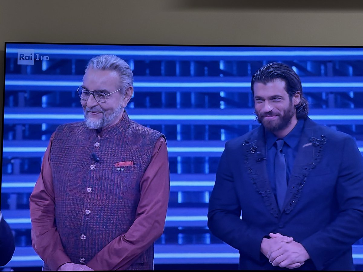 degeneroh's tweet photo. Sandokan1 e Sandokan2 entrambi alti 1,88 secondo Wikipedia… qui qualcuno sta mentendo (e non credo Kabir)
#sanremo2026 https://t.co/VnNOgDclOS
