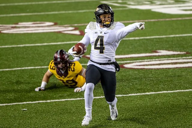 Blessed to receive an offer from <a href="/BoilerFootball/">Purdue Football</a>  <a href="/EauGallieHC/">Coach Sands</a>  <a href="/247Sports/">247Sports</a> <a href="/ChadSimmons_/">ChadSimmons</a> <a href="/JonSantucci/">Jon Santucci</a> <a href="/adamgorney/">Adam Gorney</a> <a href="/Coach_Ford/">Cornell Ford</a> <a href="/QNHall_Uno_JTG/">Coach Hall</a> <a href="/cphat0421/">Coach C Phat</a> #goboilers #bEGreat #EGscholarshipfactory