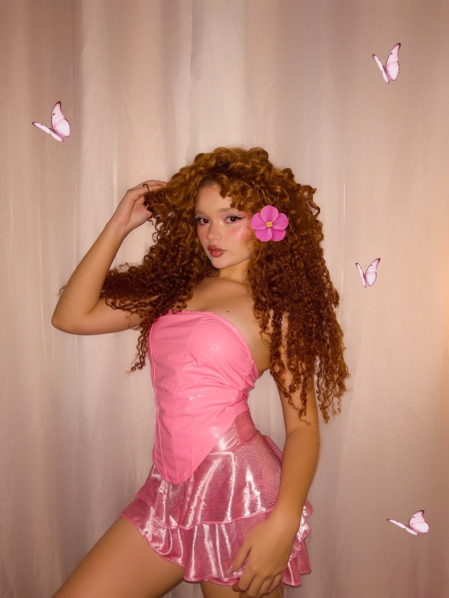 rayllaraujo's tweet photo. Zara Larsson vibess🩷🌺🐬🎀 https://t.co/PFU1qFaMap
