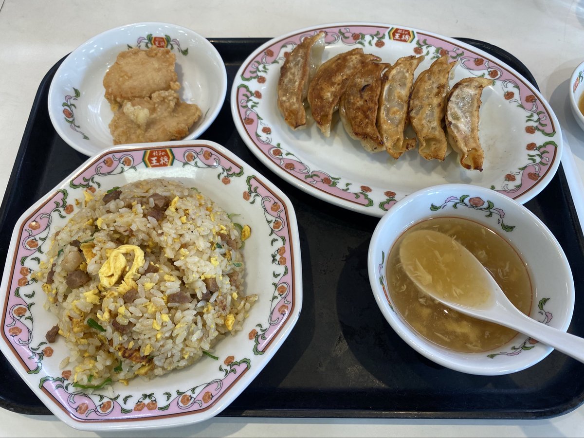 カンフミト tweet media