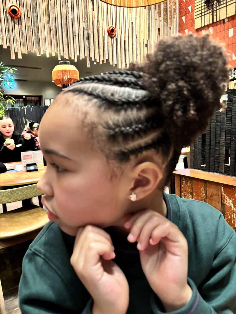 goggleboxemma tweet media