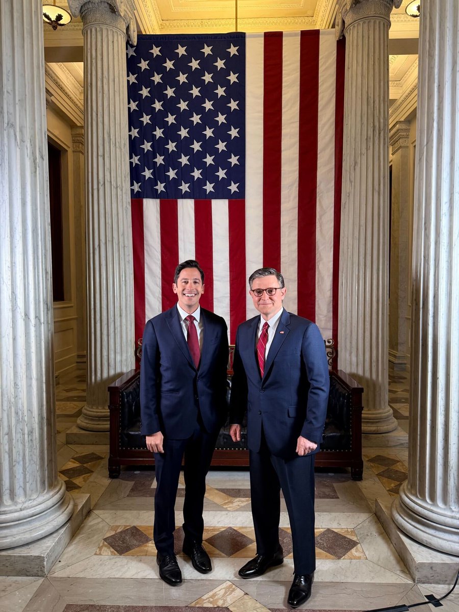 😎

<a href="/michaeljknowles/">Michael Knowles</a> <a href="/SpeakerJohnson/">Speaker Mike Johnson</a>