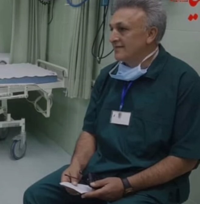 bashemen's tweet photo. Dr. Abdolreza Hossieni, an anesthesiologist has been arrested along with his wife, #MojganKazemi His crime was providing medical assistance to wounded protesters inside his home.
#AbdolRezaHosseini
#عبدالرضا_حسینی https://t.co/Igi9P0W4tN