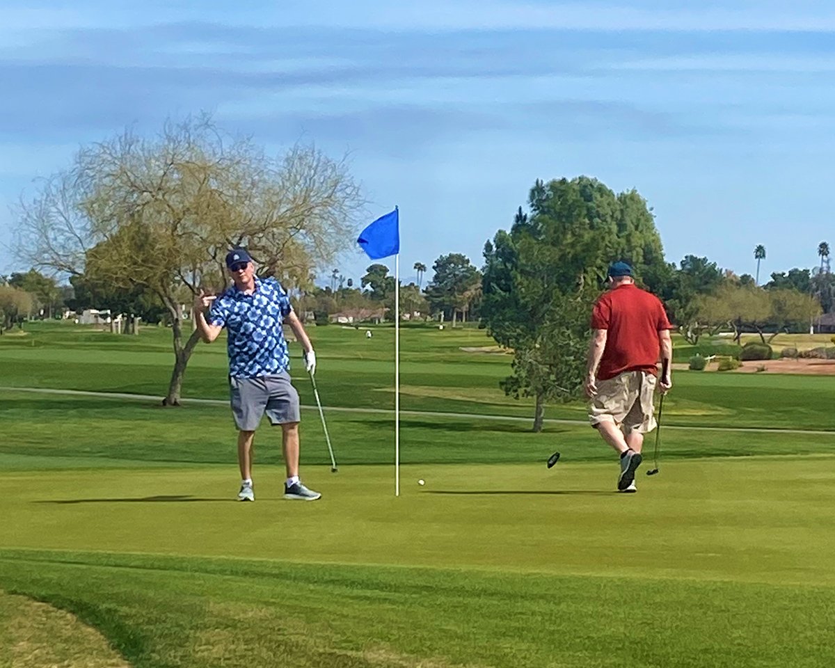 Barron Lighting tweet media