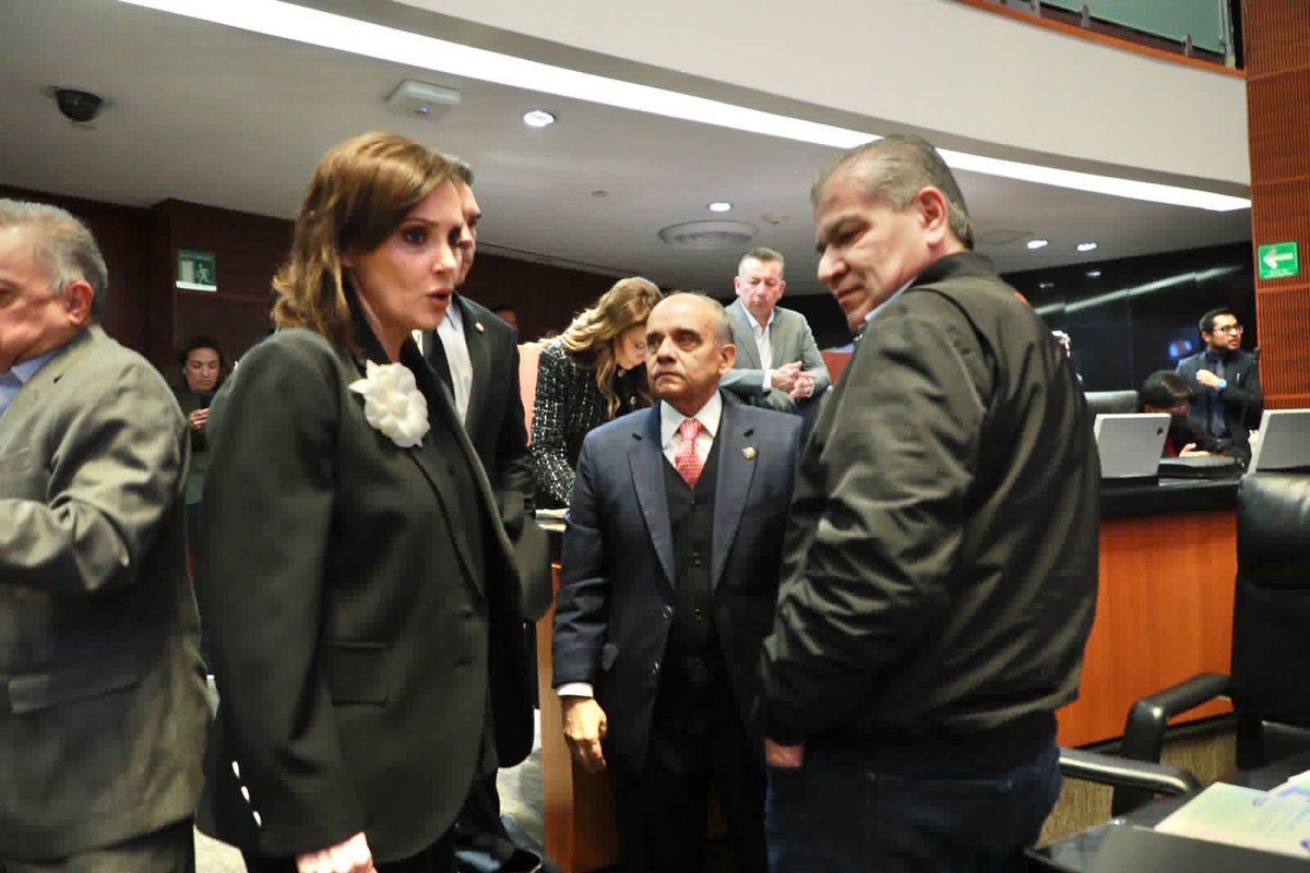 Es determinante que, el Estado intervenga de manera constante con fuerza y eficiencia en la protección de las familias mexicanas, emprendiendo acciones contundentes contra quienes vulneran la ley.

2/2